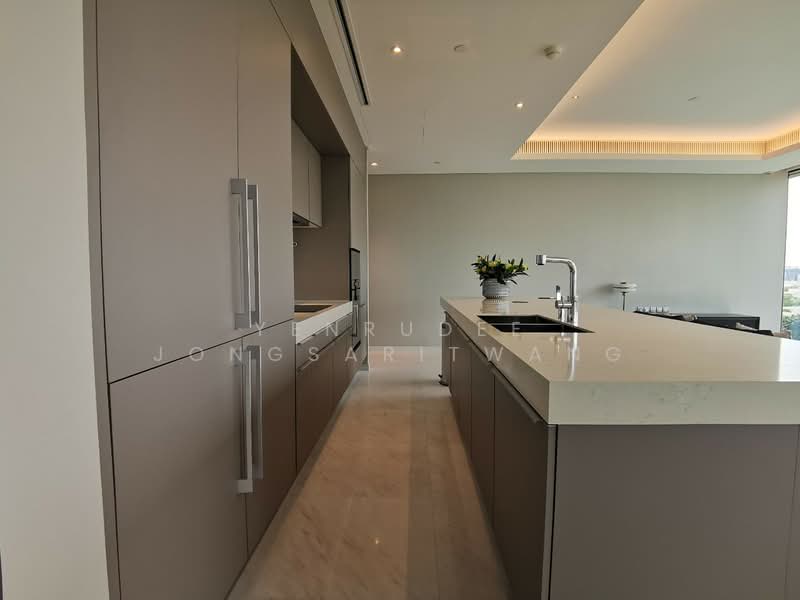 Sindhorn Tonson, Bangkok, 89 Soi Tonson Sarasin Road, Lumphini, Pathum Wan, Bangkok, 2 Bedrooms, 142 sqm, Condo For Rent, by Yenrudee Jongsaritwang, 500017552 - DDproperty.com
