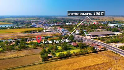 ขาย - ขายที่ดินติดถนน 2 ฝั่ง ใกล้สนามบินสุวรรณภูมิ–นิคมเวลล์โกรว์ 50 ไร่ ทำเลทอง พร้อมพัฒนาได้ทันที, ฉะเชิงเทรา