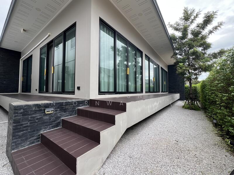 For Sale - 4 Bedrooms Single Detached House เฉลิมพระเกียรติ, That Na Weng, Muang Sakon Nakhon, Sakon Nakhon