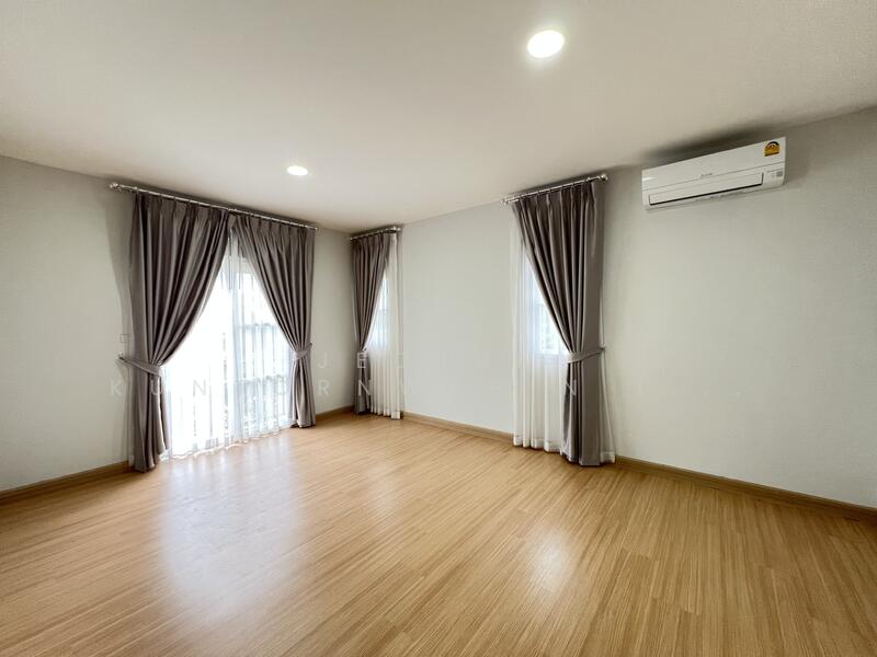 For Sale - 4 Bedrooms Single Detached House เฉลิมพระเกียรติ, That Na Weng, Muang Sakon Nakhon, Sakon Nakhon