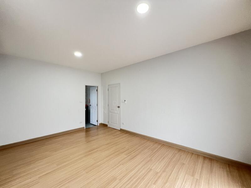 For Sale - 4 Bedrooms Single Detached House เฉลิมพระเกียรติ, That Na Weng, Muang Sakon Nakhon, Sakon Nakhon