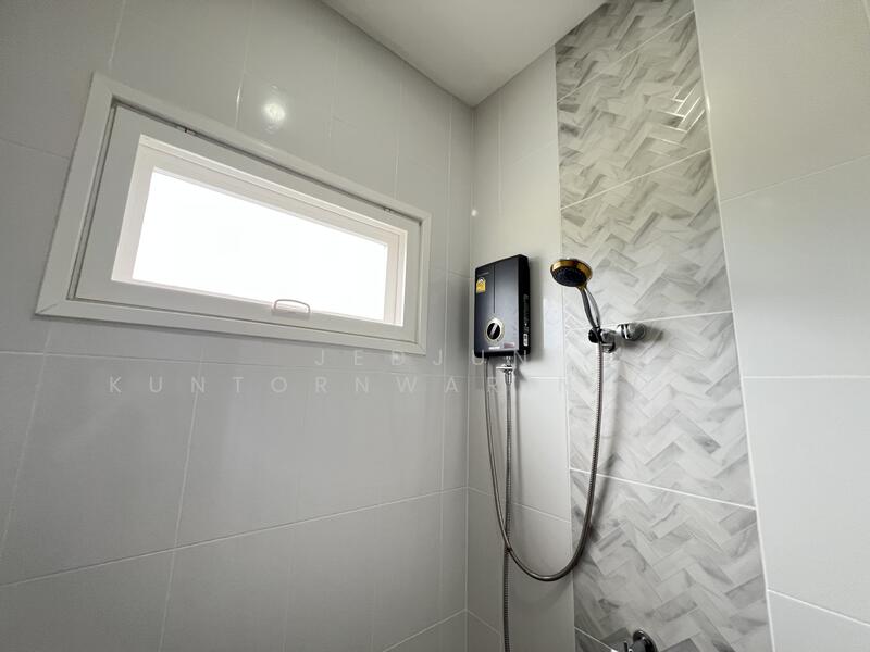 For Sale - 4 Bedrooms Single Detached House เฉลิมพระเกียรติ, That Na Weng, Muang Sakon Nakhon, Sakon Nakhon