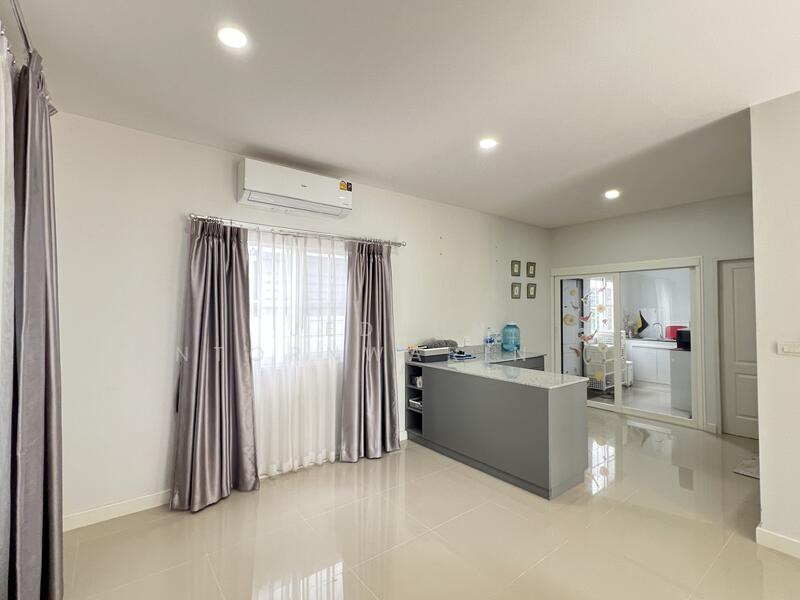 For Sale - 4 Bedrooms Single Detached House เฉลิมพระเกียรติ, That Na Weng, Muang Sakon Nakhon, Sakon Nakhon