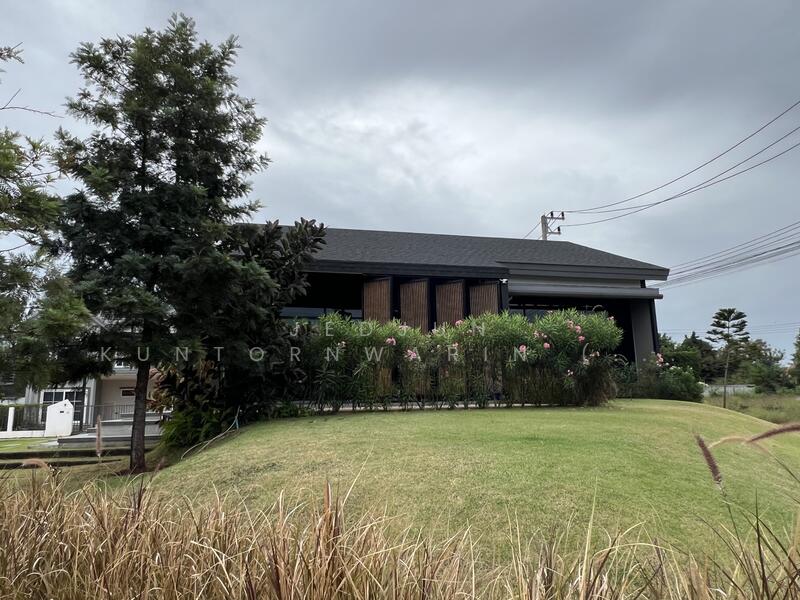 For Sale - 4 Bedrooms Single Detached House เฉลิมพระเกียรติ, That Na Weng, Muang Sakon Nakhon, Sakon Nakhon