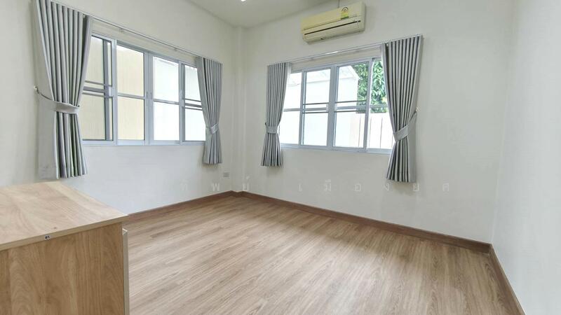 For Rent - 3 Bedrooms Single Detached House Su Thep, Muang Chiang Mai, Chiang Mai