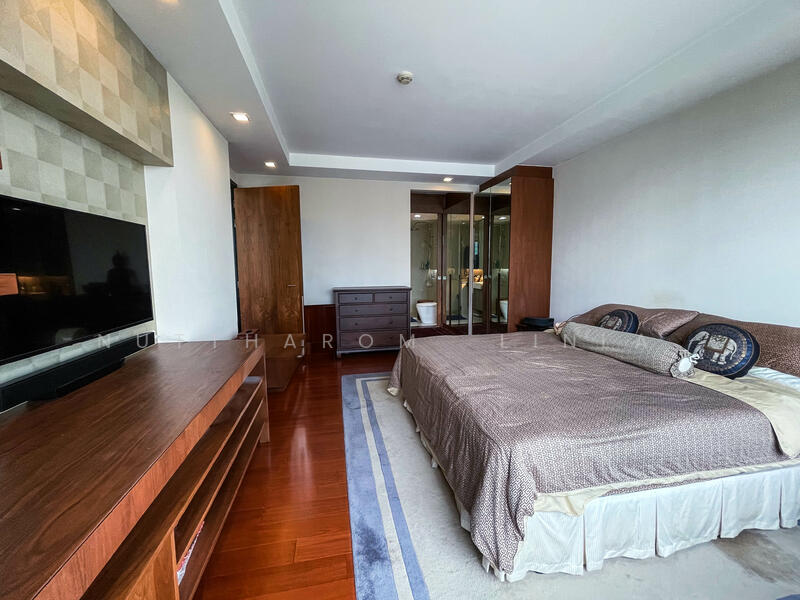 For Sale - O2 Hip, Bangkok