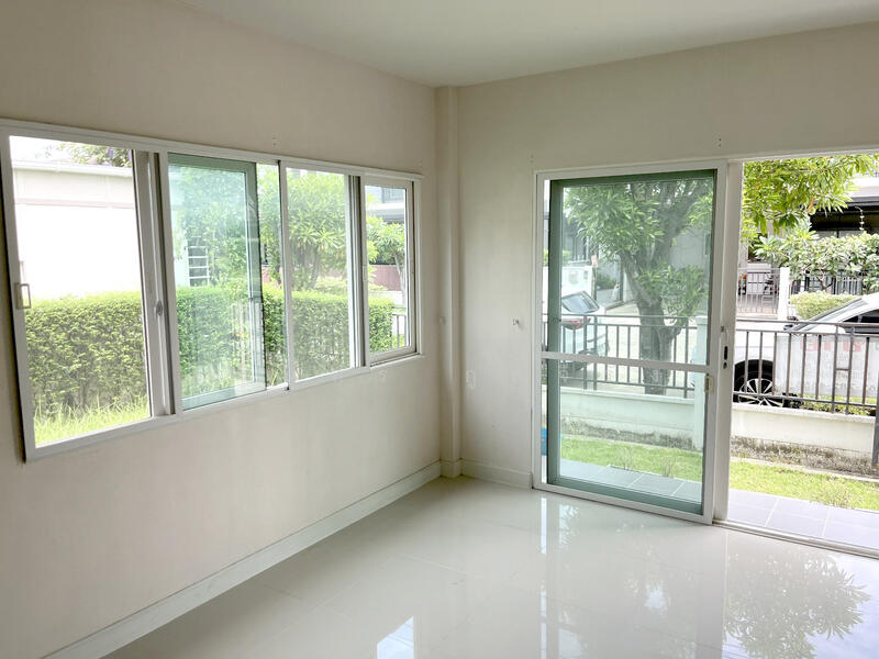 เซนโทร พระราม 9-มอเตอร์เวย์ บ้านเดี่ยว คุณภาพ จาก AP ราคาดี! ริมถนน, Bangkok, Khlong Song Ton Nun, Lat Krabang, Bangkok, 4 Bedrooms, 175 sqm, Single Detached House For Sale, by วรินทร กูลจีรัง, 500018415 - DDproperty.com