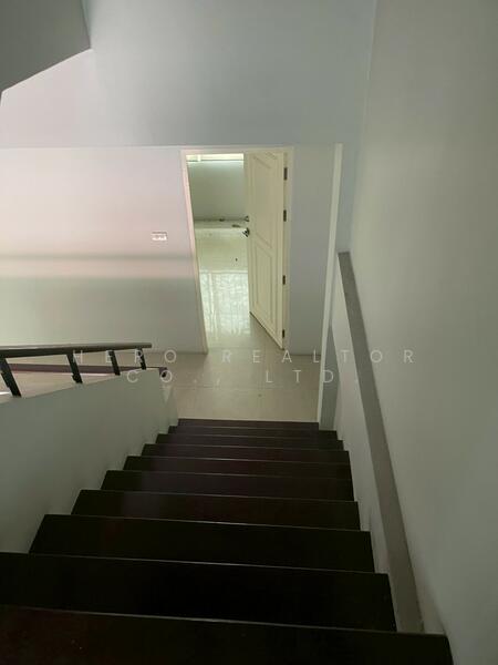 For Rent Bangkok Home Office Town In Town Lat phrao Wang Thonglang BRE26136, กรุงเทพ, พลับพลา, วังทองหลาง, กรุงเทพ, 250 ตร.ม., สำนักงาน ให้เช่า, โดย Hero Realtor Co., Ltd., 500018708 - DDproperty.com