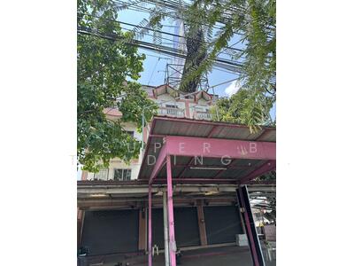 ขาย - อาคารพาณิชย์ ติดไฟแดงถนนรังสิต-นครนายก, ปทุมธานี