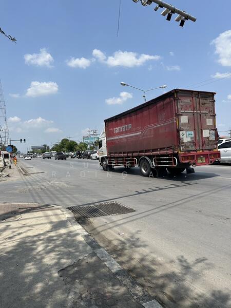 For Sale - อาคารพาณิชย์ ติดไฟแดงถนนรังสิต-นครนายก, Pathum Thani