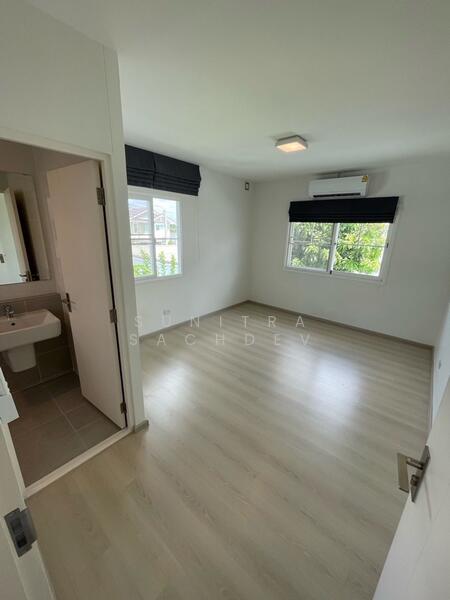 ให้เช่า - Sivalee Srinakarin-Romklao : สีวลี ศรีนครินทร์-ร่มเกล้า, กรุงเทพ