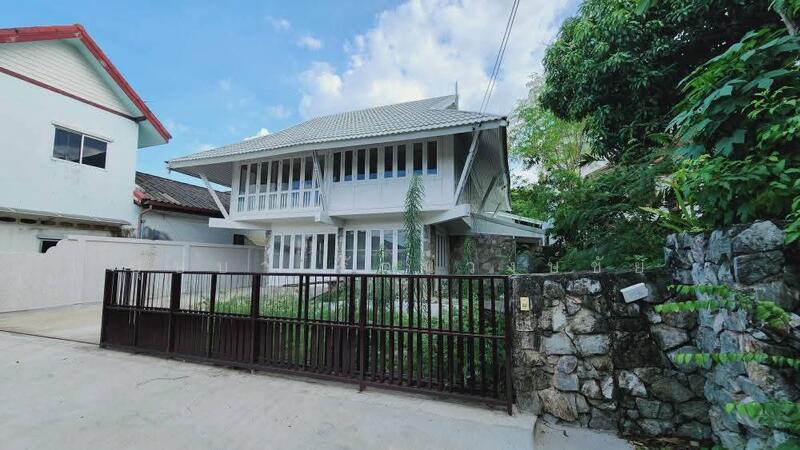 ทำเลนวมินทร์ 40 รีโนเวทใหม่ ให้เช่าบ้านเดี่ยว 2 หลังเชื่อมกัน ทำเลดี พร้อมอยู่, กรุงเทพ, นวมินทร์, คลองกุ่ม, บึงกุ่ม, กรุงเทพ, 300 ตร.ม., บ้านเดี่ยว ให้เช่า, โดย บุษบา รัตนวงษ์ชัย, 500018887 - DDproperty.com