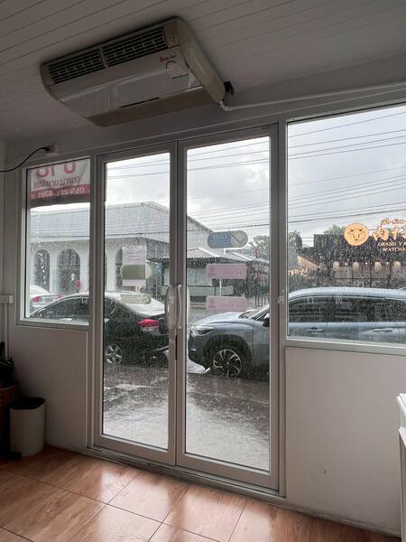 ประตูทางเข้า