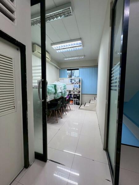 ห้องชั้น3 กั้นห้อง ทางขึ้นขั้น 4