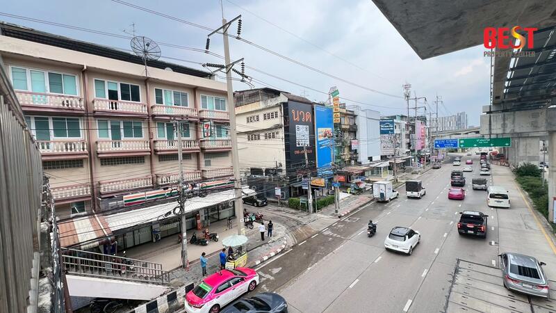 ขาย - ขายอาคารพาณิชย์พร้อมกิจการ 7-11 ติดถนนใหญ่ หน้าปากซอยแจ้งวัฒนะ - ปากเกร็ด 36 ใกล้รถไฟฟ้า, นนทบุรี