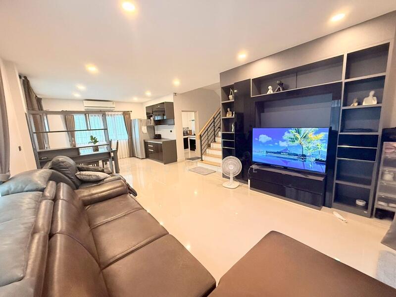 For Rent - Centro Wongwaen-Chatuchot, Bangkok