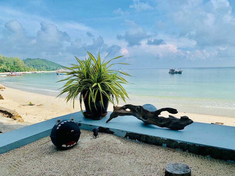 For Sale - Ultimate Beachfront Bliss 3 Bedrooms House in Chaloklum, Surat Thani