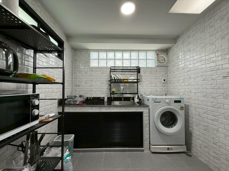 For Rent - Tenement house 3 storey Tao Poon, Bangkok
