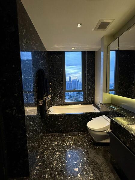BEATNIQ Sukhumvit 32, Bangkok, Soi Sukhumvit 32, Sukhumvit Road, Khong Tan, Khlong Toei, Bangkok, 1 Bedroom, 60 sqm, Condo For Rent, by RE Property, 500019412 - DDproperty.com
