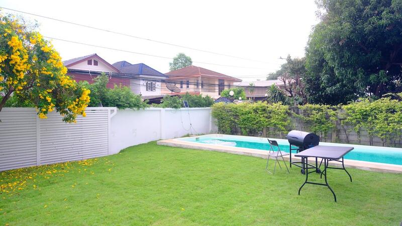 For Rent - Modern 2-Story Pool Villa in Udom Suk 42, Bangkok