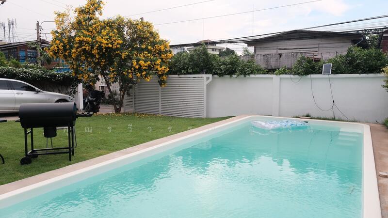 For Rent - Modern 2-Story Pool Villa in Udom Suk 42, Bangkok