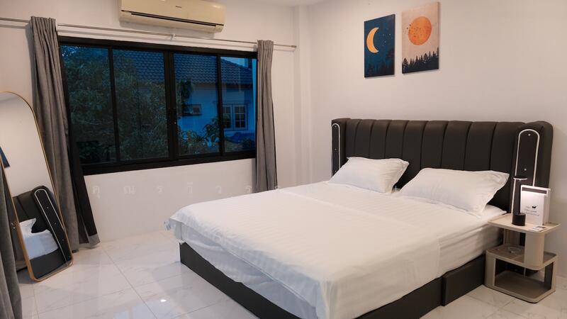 For Rent - Modern 2-Story Pool Villa in Udom Suk 42, Bangkok