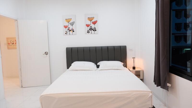 For Rent - Modern 2-Story Pool Villa in Udom Suk 42, Bangkok