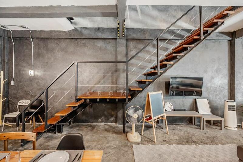 ขาย - ทาวน์เฮาท์ 4-ห้องนอน ใกล้ BTS รถไฟฟ้าสนามกีฬาแห่งชาติ, กรุงเทพ