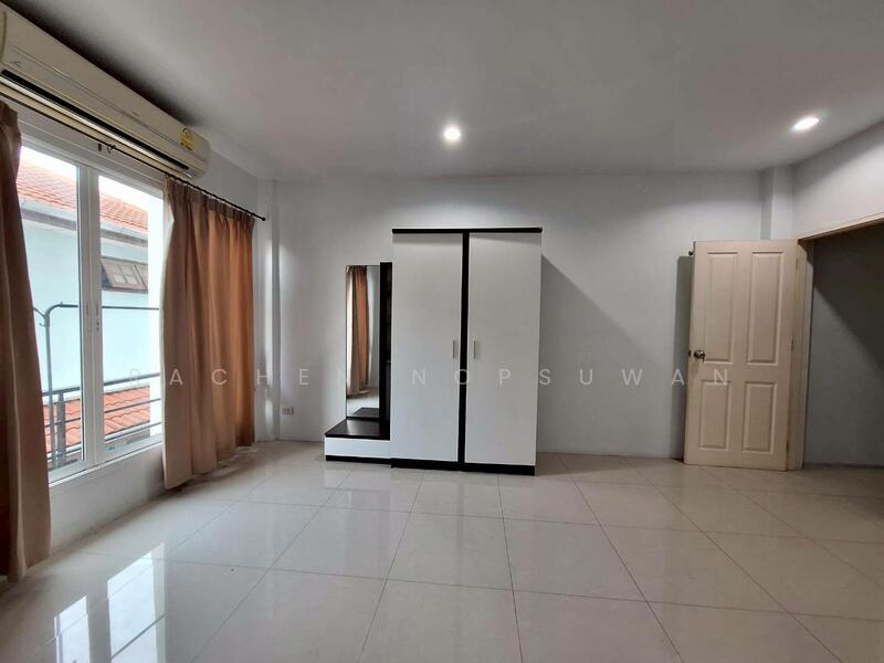 ให้เช่า - หมู่บ้านสัมมากร รามคำแหง112, กรุงเทพ