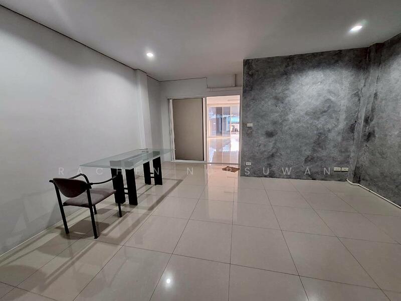 ให้เช่า - หมู่บ้านสัมมากร รามคำแหง112, กรุงเทพ