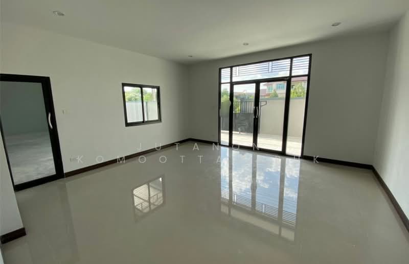 ตำบลบางน้ำจืด อำเภอเมืองสมุทรสาคร จังหวัดสมุทรสาคร 74000, Samut Sakhon, Bang Nam Chut, Muang Samut Sakhon, Samut Sakhon, , 680 sqm, Warehouse/Factory For Sale, by บริษัท พร็อพ แอดส์ จำกัด, 500019815 - DDproperty.com