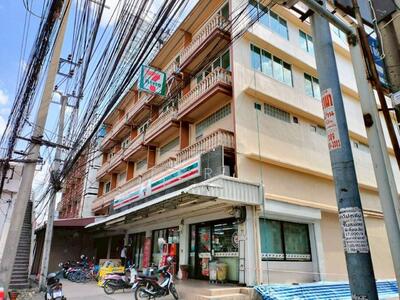 ขาย - อาคารพาณิชย์ 4.5 ชั้น 135 ตรว. ซ.แจ้งวัฒนะ-ปากเกร็ด 36, นนทบุรี