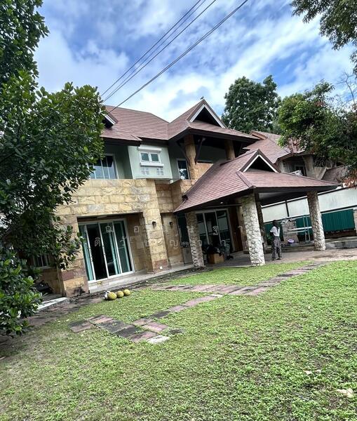 For Rent - ให้เช่าบ้าน เกษตร-นวมินทร์ ถนนนวลจันทร์ ตกแต่งใหม่ ทำเลดี เนื้อที่ 90ตรว. 4ห้องนอน 3ห้องน้ำ, Bangkok