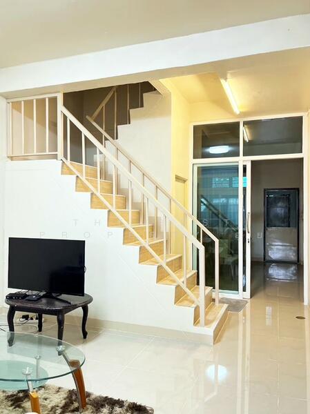 ขาย - หมู่บ้านสินพัฒนา สวนใหญ่, นนทบุรี