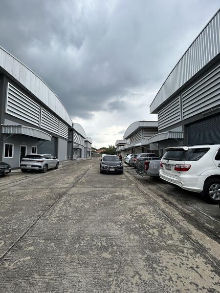 โกดังให้เช่าจตุโชติ ใกล้จุดขึ้นลงทางด่วน ใกล้ตลาดออเงิน สร้างใหม่ 400ตรม. พื้นที่สีเหลือง ไฟฟ้า 3เฟส, กรุงเทพ, ออเงิน, สายไหม, กรุงเทพ, 760 ตร.ม., โกดัง-โรงงาน ให้เช่า, โดย เฌอณิษฐา นิติวัชญ์วาณิช, 500020805 - DDproperty.com