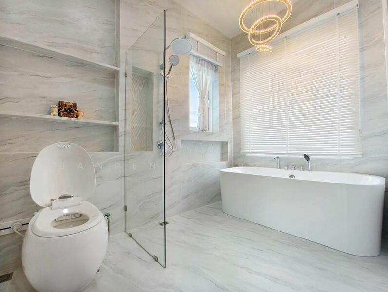 For Sale - The Happiness Exclusive Pool Villa Bangsaen, Chon Buri (Pattaya)