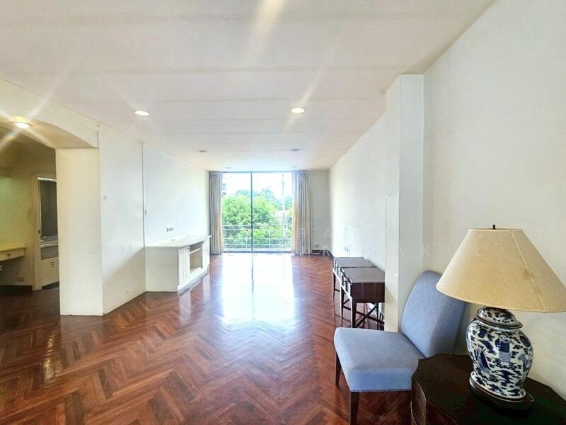 ขาย - 4-Br Townhouse near BTS Ari, กรุงเทพ