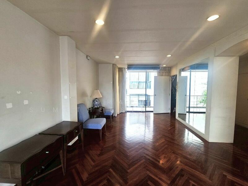 ขาย - 4-Br Townhouse near BTS Ari, กรุงเทพ