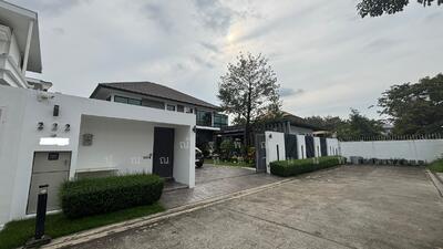 ขาย - Beverly Hills Chaengwattana : หมู่บ้านเบเวอร์ลี่ ฮิลส์ แจ้งวัฒนะ, กรุงเทพ