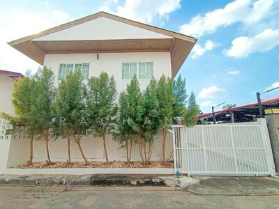 ขาย - บ้านแฝด 2 ชั้น ซ.บางแวก 104 แยก 2-6, กรุงเทพ