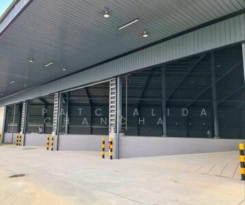 ขาย - ขาย / ให้เช่าโรงงาน/คลังสินค้า ใกล้นิคมอมตะนคร จังหวัดชลบุรี, ชลบุรี