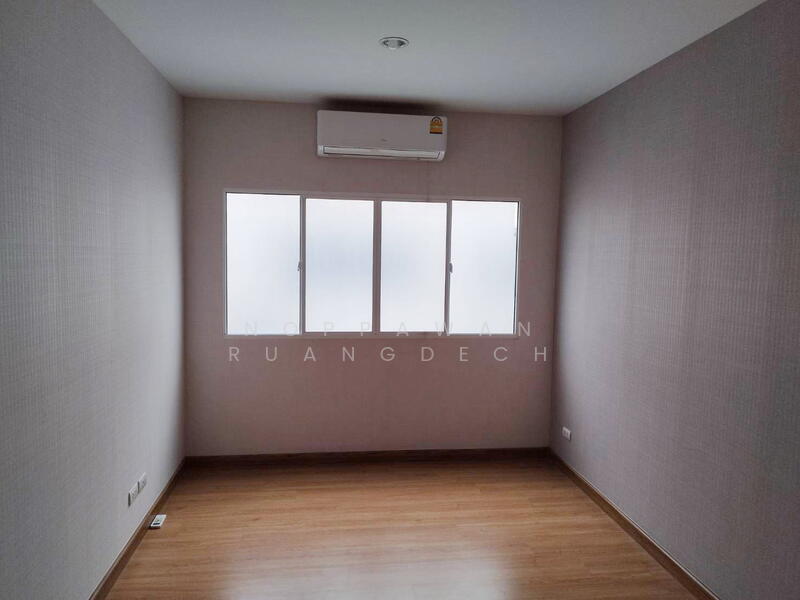 ให้เช่า - ให้เช่า ทาวน์โฮม 3 ชั้น ถนนแจ้งวัฒนะ ใกล้เมืองทองธานี และทางด่วน, นนทบุรี