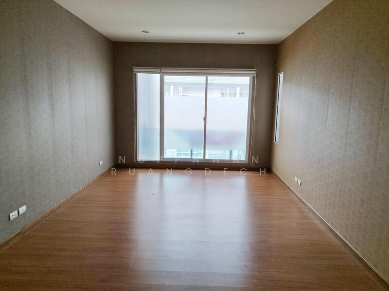 ให้เช่า - ให้เช่า ทาวน์โฮม 3 ชั้น ถนนแจ้งวัฒนะ ใกล้เมืองทองธานี และทางด่วน, นนทบุรี