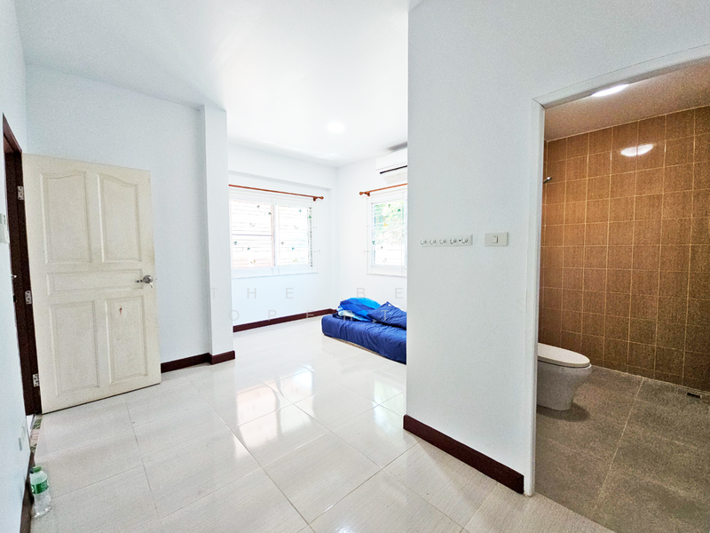 ขาย - บ้านเดี่ยวพร้อมที่ดินศรีราชา ชลบุรี, ชลบุรี