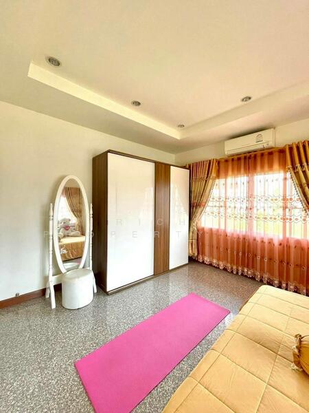 ขายด่วนบ้านหรู! 20 ล้านไม่ขาย ลดแรง แค่ 10.9 ล้านพอ!! พื้นที่ 251 ตร.ว. พร้อมเฟอร์นิเจอร์ทุกชิ้น, อุดรธานี, บ้านจั่น, เมืองอุดรธานี, อุดรธานี, 400 ตร.ม., บ้านเดี่ยว ขาย, โดย Rich property คุณพีรญา(จุ๋ม), 500021914 - DDproperty.com