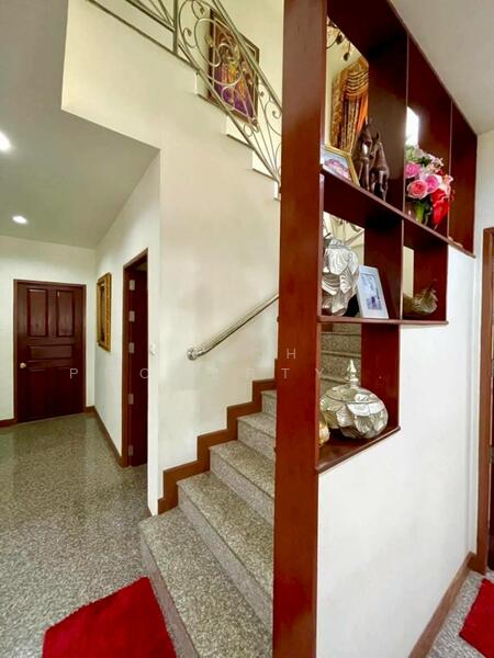 ขายด่วนบ้านหรู! 20 ล้านไม่ขาย ลดแรง แค่ 10.9 ล้านพอ!! พื้นที่ 251 ตร.ว. พร้อมเฟอร์นิเจอร์ทุกชิ้น, Udon Thani, Ban Chun, Muang Udon Thani, Udon Thani, 5 Bedrooms, 400 sqm, Single Detached House For Sale, by Rich property คุณพีรญา(จุ๋ม), 500021914 - DDproperty.com