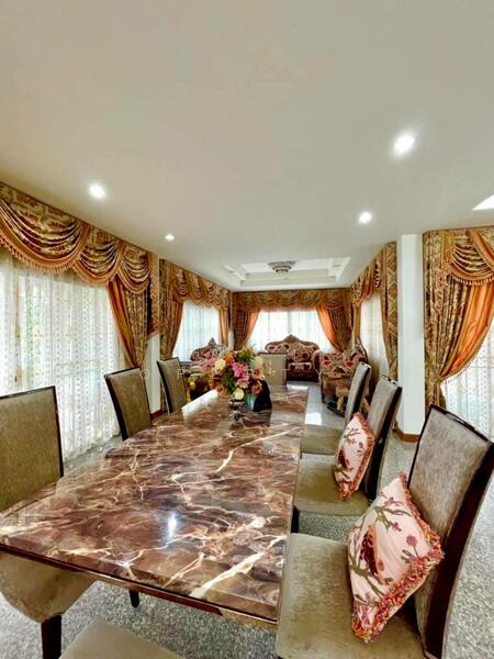 ขายด่วนบ้านหรู! 20 ล้านไม่ขาย ลดแรง แค่ 10.9 ล้านพอ!! พื้นที่ 251 ตร.ว. พร้อมเฟอร์นิเจอร์ทุกชิ้น, อุดรธานี, บ้านจั่น, เมืองอุดรธานี, อุดรธานี, 400 ตร.ม., บ้านเดี่ยว ขาย, โดย Rich property คุณพีรญา(จุ๋ม), 500021914 - DDproperty.com