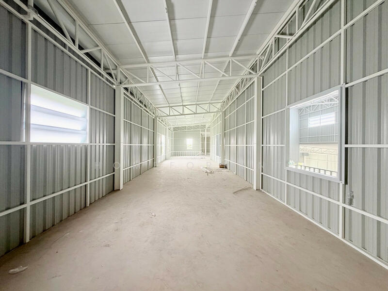 For Rent - โกดังให้เช่า พื้นที่ 750 ตร.ม. รับน้ำหนักได้ 3 ตัน/ตร.ม. ทำเลร่มเกล้า 23 ลาดกระบัง ไฟ 3 เฟส 100 แอมป, Bangkok