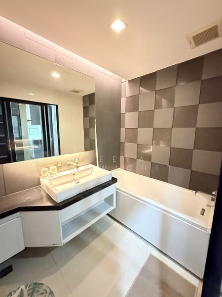 Ivy Ampio, Bangkok, 48 Ratchadaphisek Road, Huai Khwang, Huai Khwang, Bangkok, 1 Bedroom, 44 sqm, Condo For Rent, by Areeya Kingwichit, 500022064 - DDproperty.com