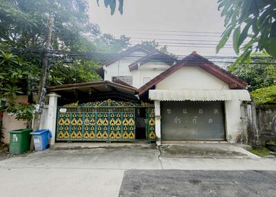 ขาย - บ้านเดี่ยว 2 ชั้น ซอย อัญสัมชัญ 15 ภาษีเจริญ, กรุงเทพ